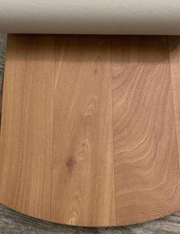 أرضيات فينيل للمستشفيات – جودة عالية ومعايير طبية | مفروشات وأرضيات السريع بالرياض أرضيات فينيل للمستشفيات مقاومة للبكتيريا وسهلة التنظيف من مفروشات وأرضيات السريع بالرياض