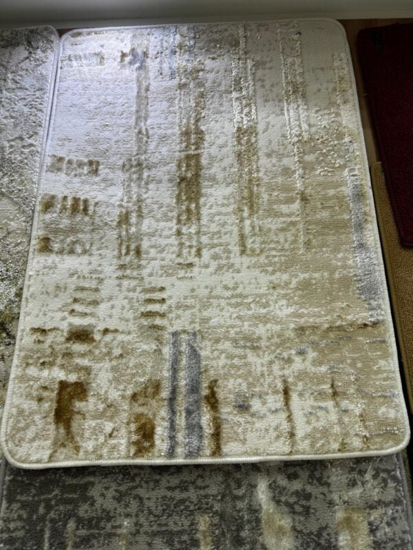 سجاد تركي فاخر بخيوط متينة - مفروشات وأرضيات السريع بالرياضسريع للمفروشات وللأرضيات سجاد تركي فاخر بخيوط عالية الجودة من مفروشات وأرضيات السريع بالرياض