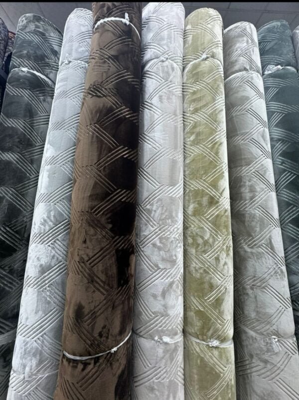 موكيت بخيط وصناعة تركية فاخرة - مفروشات وأرضيات السريع بالرياض للمفروشات وللأرضيات موكيت تركي فاخر بخيط متين عالي الجودة من مفروشات وأرضيات السريع بالرياض