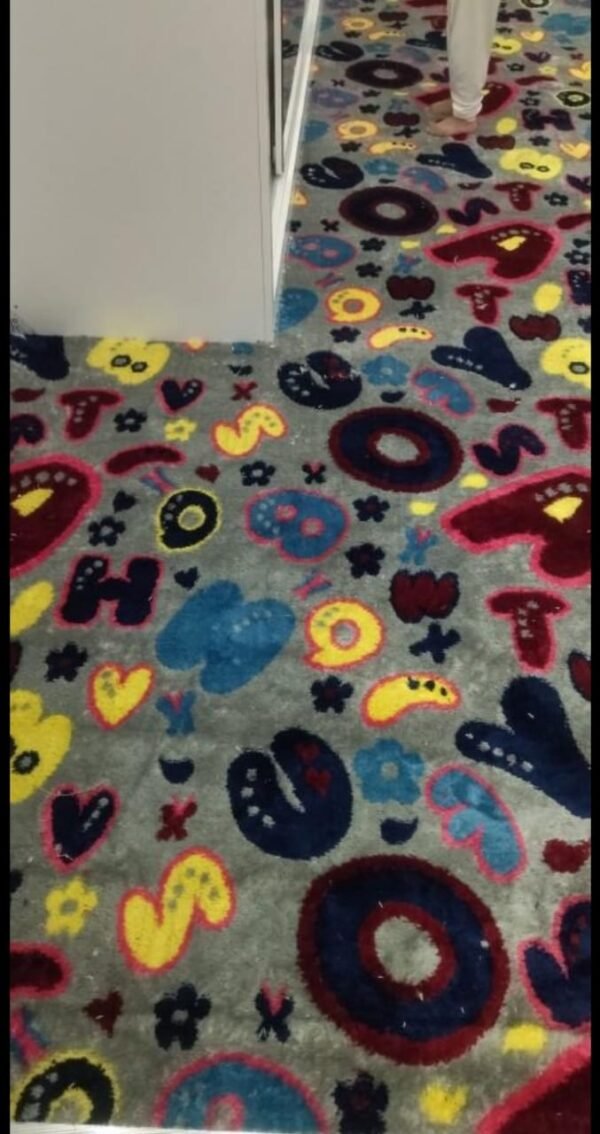 موكيت بخيط وصناعة تركية فاخرة - مفروشات وأرضيات السريع بالرياضريع للمفروشات وللأرضيات موكيت تركي فاخر بخيط متين عالي الجودة من مفروشات وأرضيات السريع بالرياض